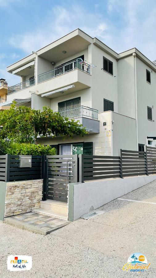 Gabrijel Apartments Makarska 1 Exterior photo